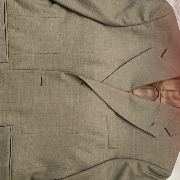 Suit - Picture 1 of 5